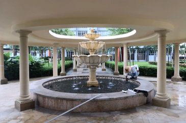 Gravit8 @ Klang South