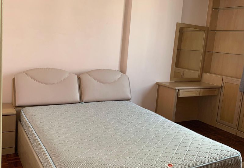 Marina Crescent Condominium