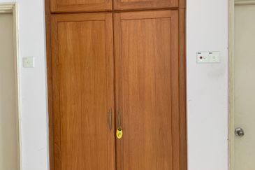 Marina Crescent Condominium