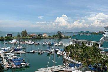 Marina Crescent Condominium