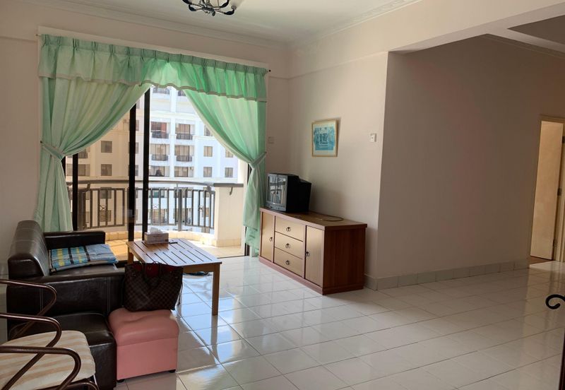 Marina Crescent Condominium