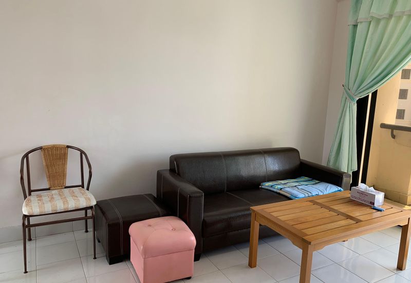 Marina Crescent Condominium