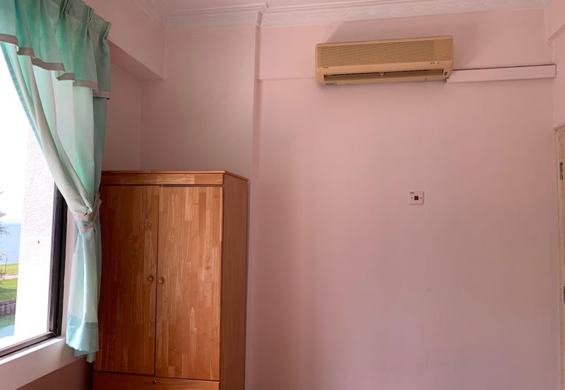 Marina Crescent Condominium