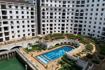 Marina Crescent Condominium