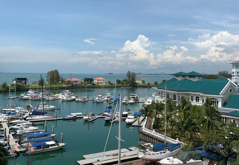 Marina Crescent Condominium