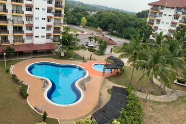 Laguna Condominium Resort