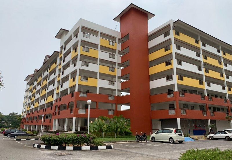 Laguna Condominium Resort