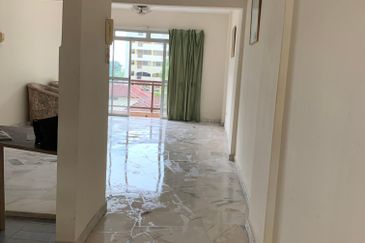 Laguna Condominium Resort