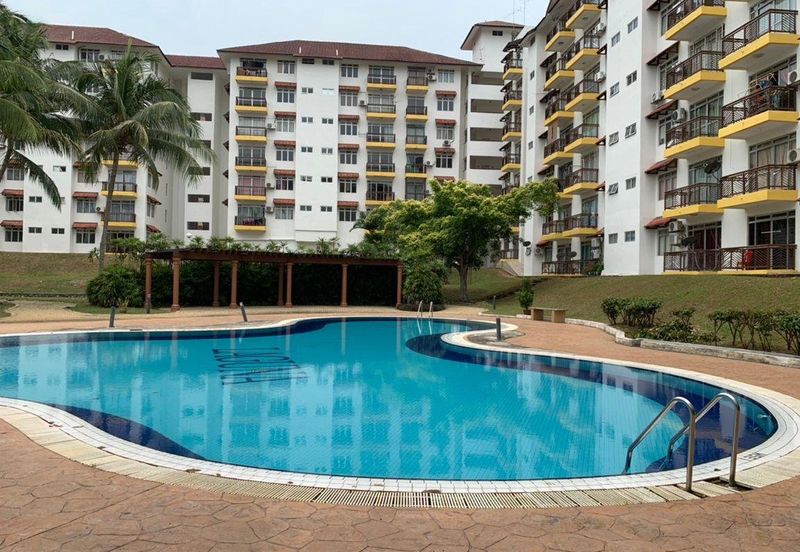 Laguna Condominium Resort