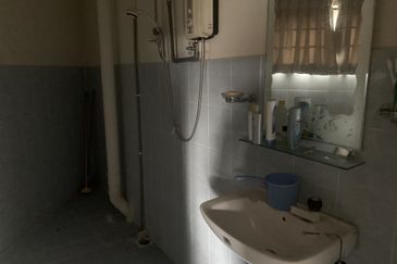 Oakland Commercial Centre