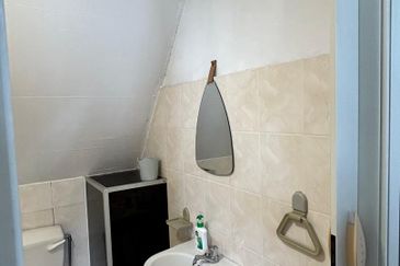 Paradise Lagoon Apartment