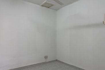 Good location, landed near Port Dickson Town Centre