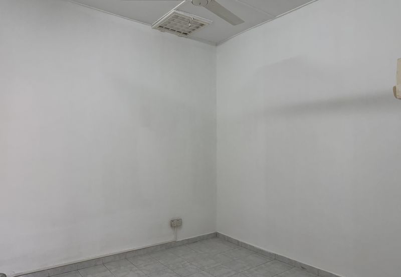 Good location, landed near Port Dickson Town Centre