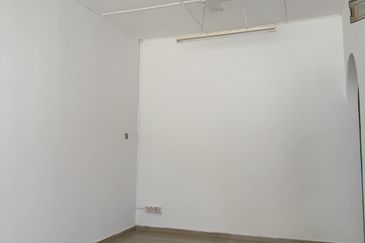 Good location, landed near Port Dickson Town Centre