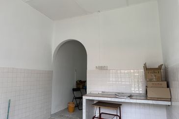 Good location, landed near Port Dickson Town Centre