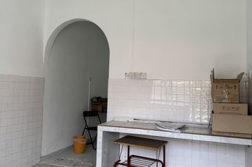 Good location, landed near Port Dickson Town Centre