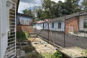 Good location, landed near Port Dickson Town Centre