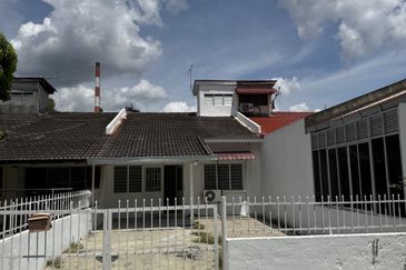 Good location, landed near Port Dickson Town Centre