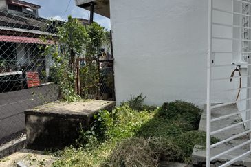 Good location, landed near Port Dickson Town Centre