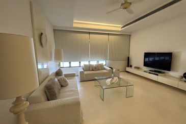 2 sty Bungalow House, Desa Pahlawan, Ampang Hilir, Ampang, KLCC, Built Up approx 8500sf, Land Size: 11543sf, 5 bedrooms 5 bathrooms, Fully Fitted