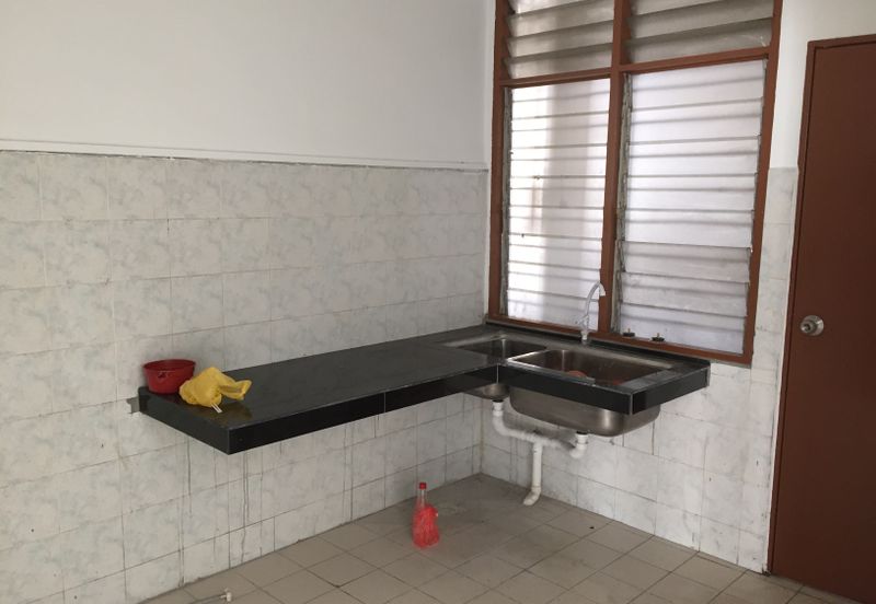 Pangsapuri Lagoon Perdana