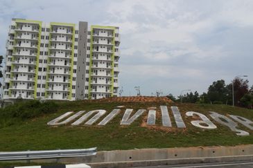 UniVillage