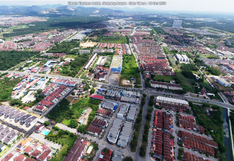 Kawasan Perniagaan Simpang Ampat