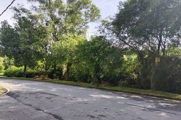 Very Nice Bangalow land at Bkt Beruntung Golf Course, Rawang