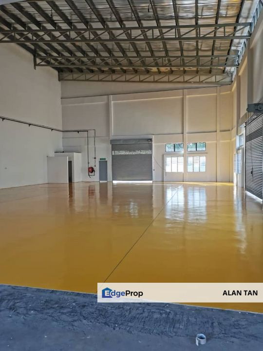 Semi-D Factory, Rawang Integrated Industrial Park, Selangor, Rawang