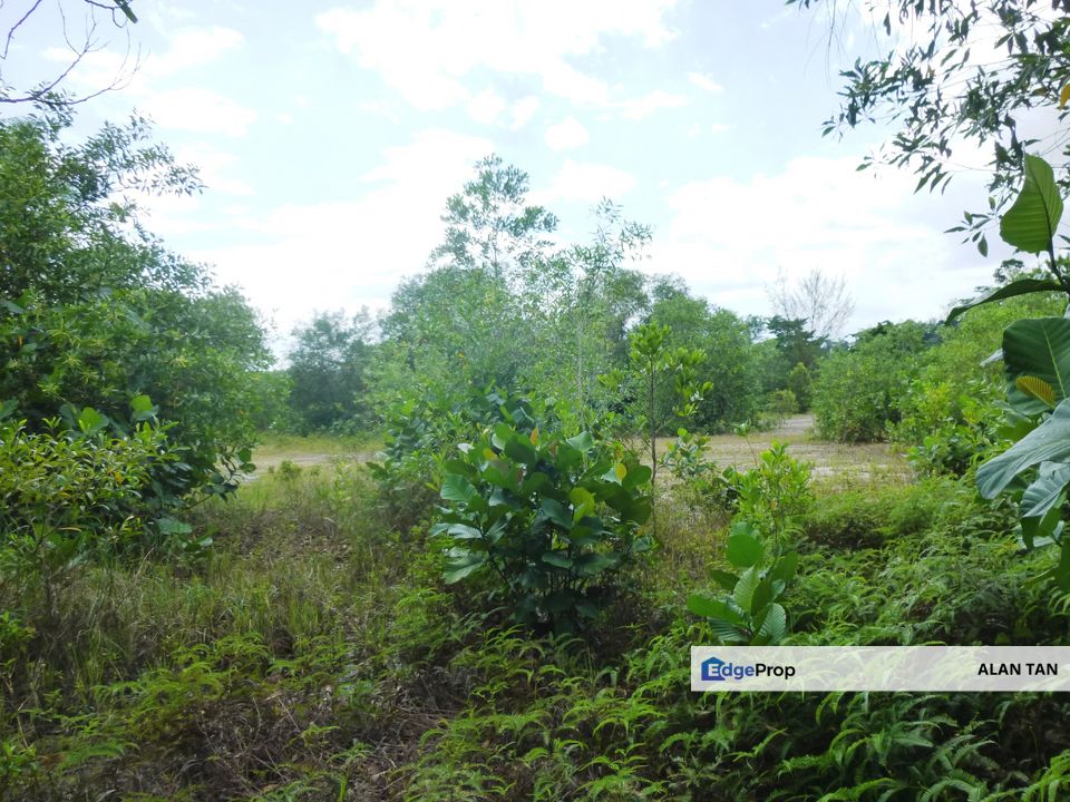 Flat land on Hill Top Kayangan Heights , Selangor, Shah Alam