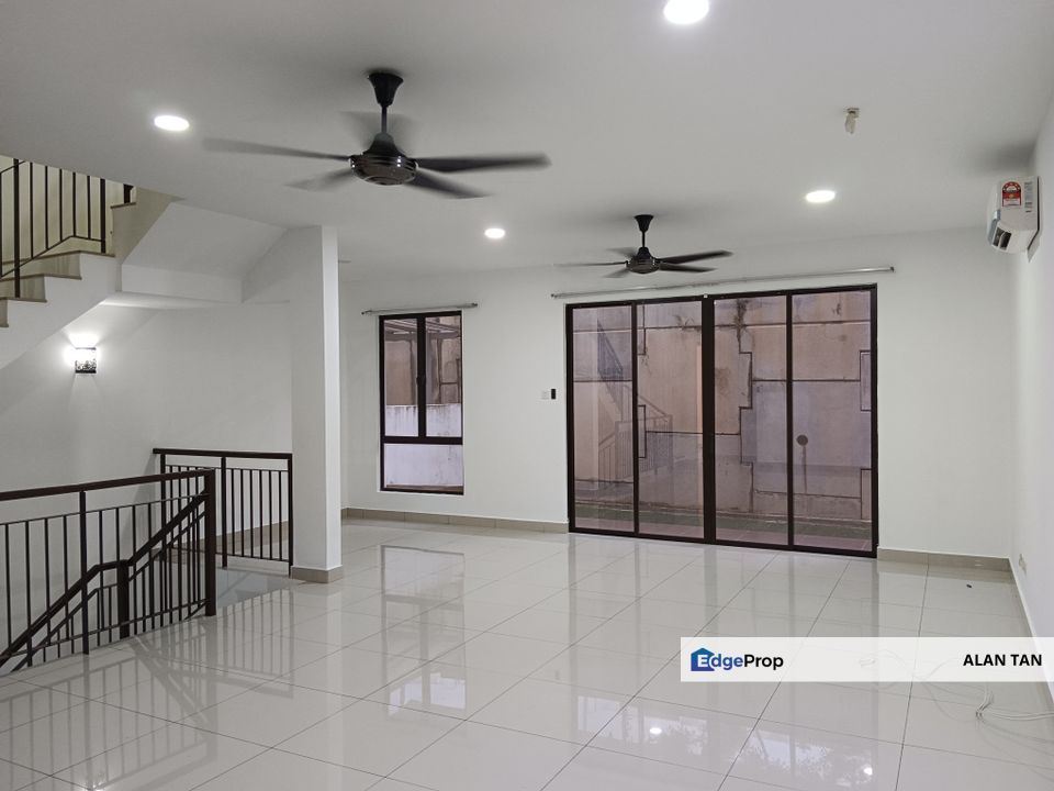 3 Storey Superlink House, Cahaya SPK Shah Alam, Selangor, Shah Alam