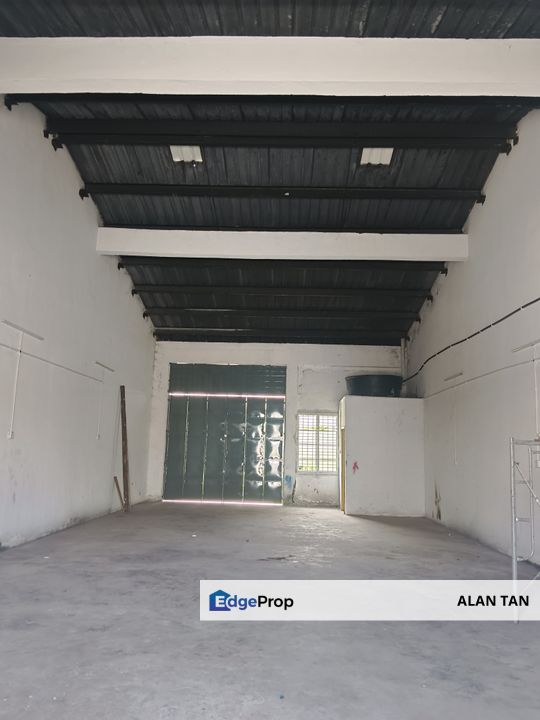 Single Sty Link Factory, Bandar Bukit Beruntung Nearby McDonald Petron, Selangor, Rawang