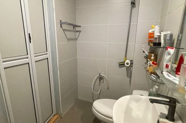 Jalan Spektrum U16 @ Taman Bukit Subang