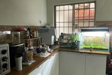 Jalan Spektrum U16 @ Taman Bukit Subang