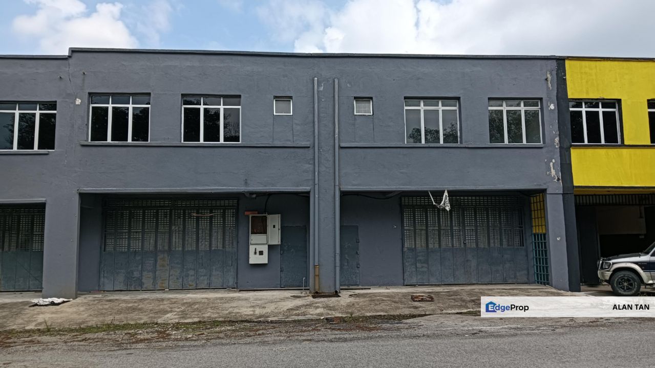 Two (2) Storey Link Factory 3 units Side by Side, Bandar Bukit Beruntung, Selangor, Rawang