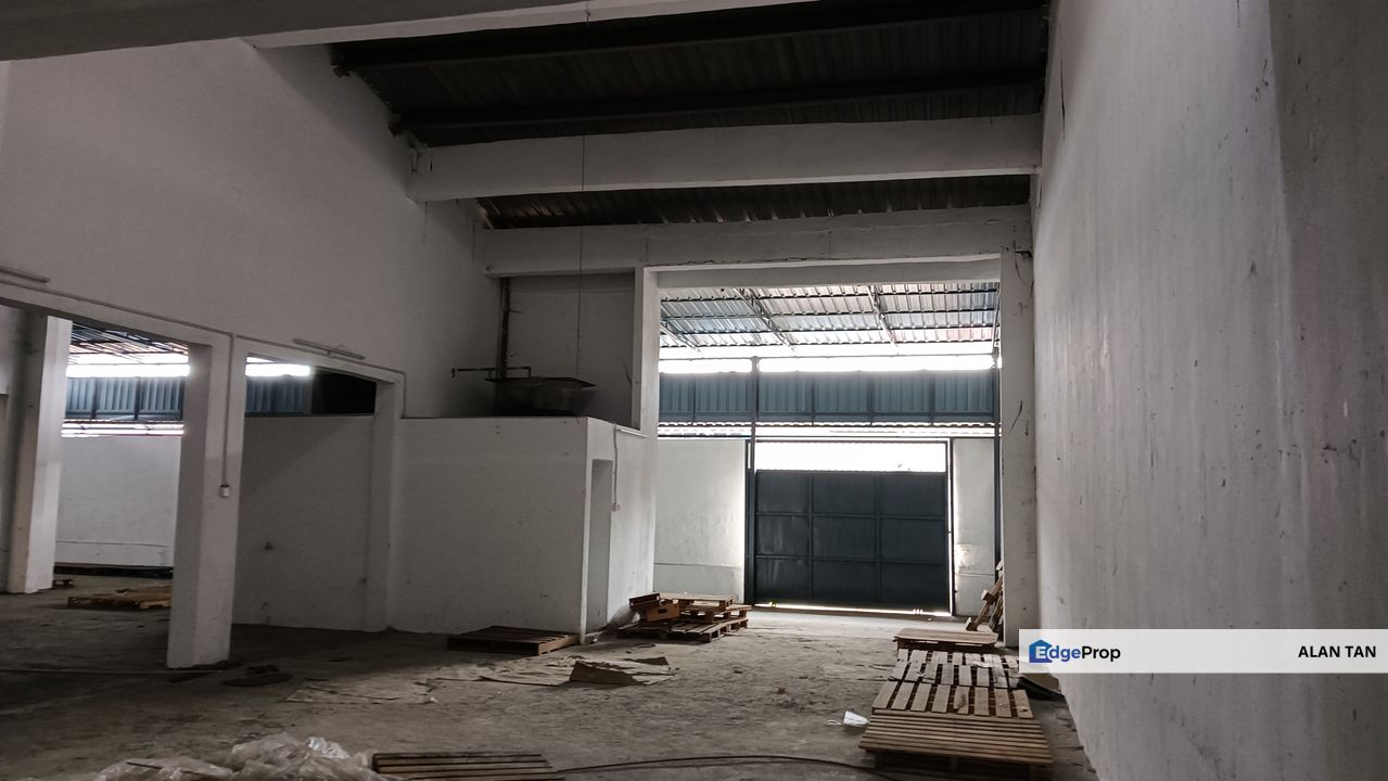 Two (2) Storey Link Factory 3 units Side by Side, Bandar Bukit Beruntung, Selangor, Rawang