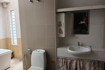 Opulenia @ Denai Alam