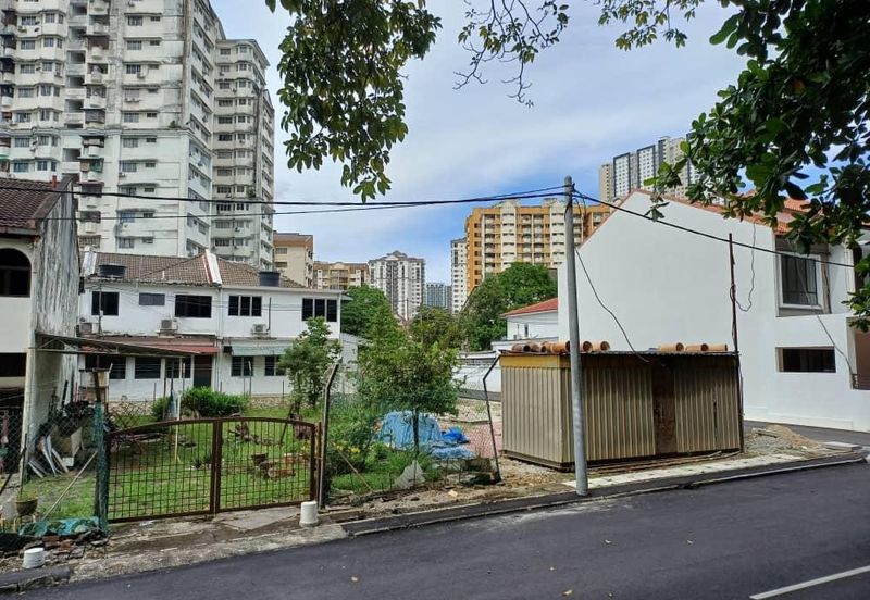 Happy Garden (Taman Gembira)