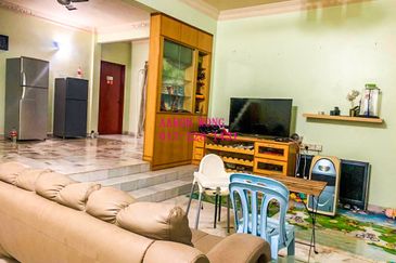 SL 4, Bandar Sungai Long