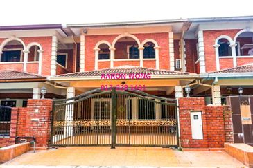 SL 4, Bandar Sungai Long