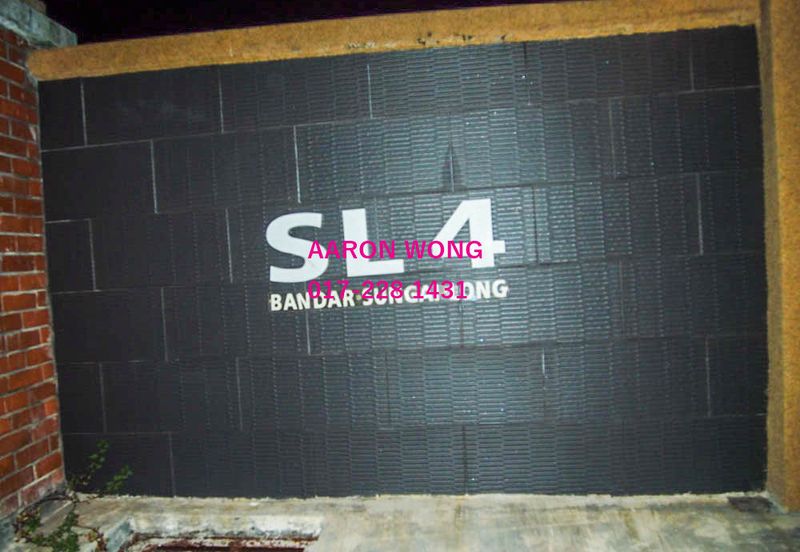 SL 4, Bandar Sungai Long