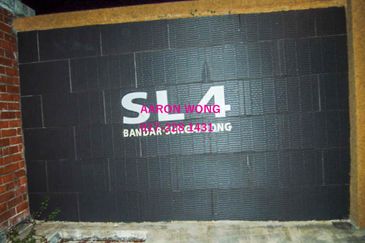 SL 4, Bandar Sungai Long