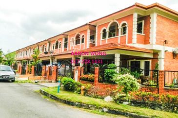 SL 4, Bandar Sungai Long