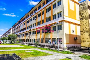 Rumah Pangsa Impian, Bandar Saujana Putra