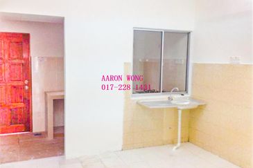 Taman Pinggiran Putra