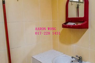 Taman Pinggiran Putra