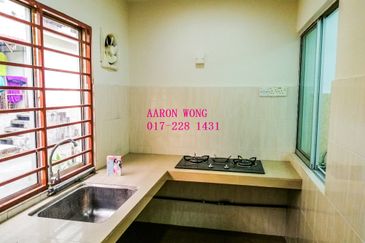 Taman Pinggiran Putra