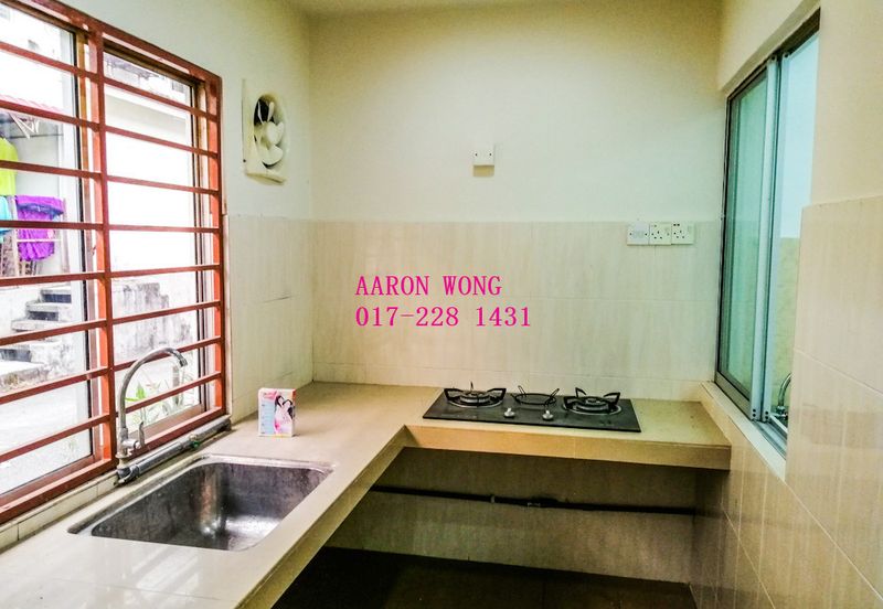 Taman Pinggiran Putra