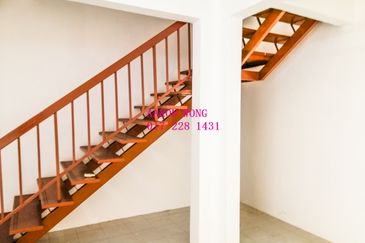 Taman Pinggiran Putra