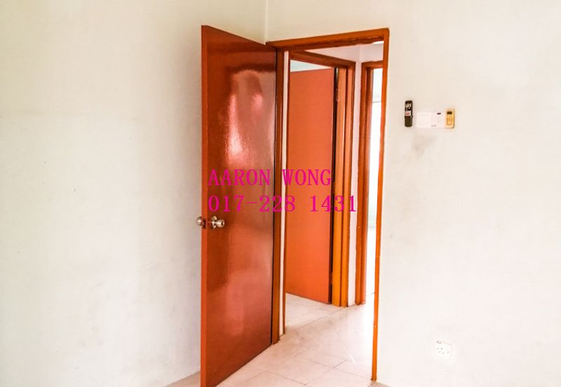 Taman Pinggiran Putra